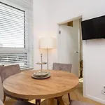 Wiktoryn 18 Citysphere Premium 1 Varsovia